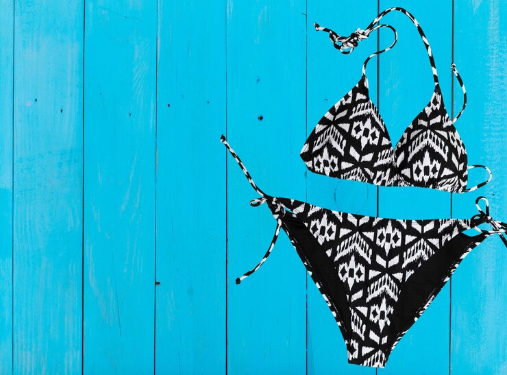 Bikini con lacci regolabili