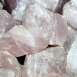 gioielli in quarzo rosa