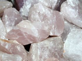 gioielli in quarzo rosa